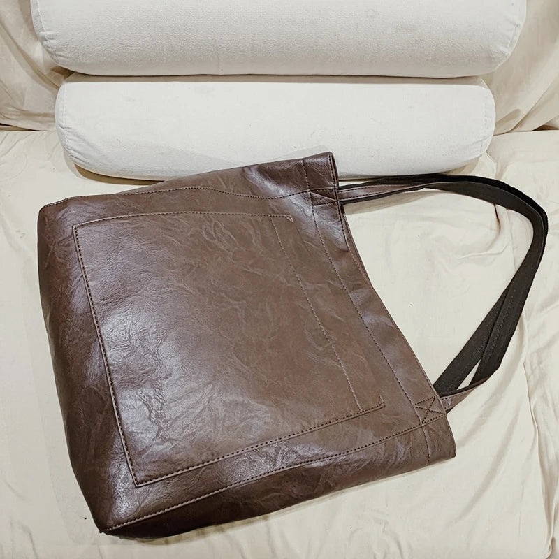 Women's Shoulder Bag Oil Wax Leather Large Capacity Fashionable New Big Tote Bag Retro Soft Leather Oversized Shopping Handbag