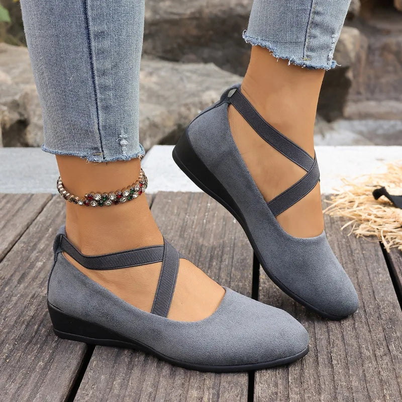 New Arrival 2026 Women's Loafers Roman Retro Style High Quality Large Size Casual Solid Color Dancing Shoes Comfortable