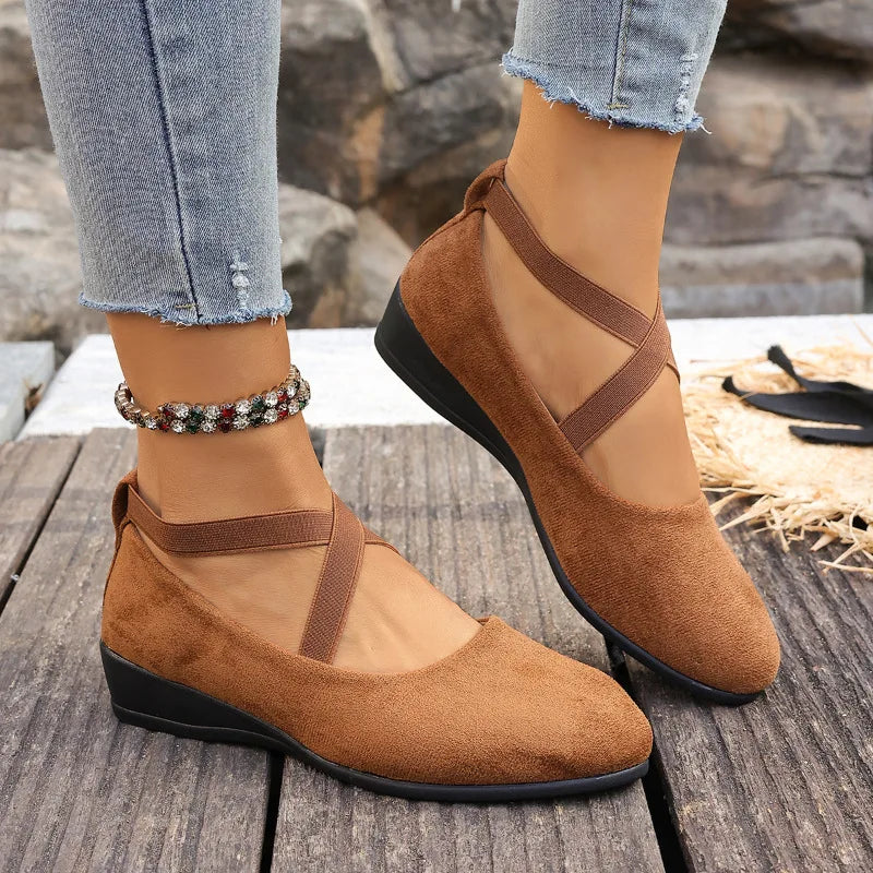 New Arrival 2026 Women's Loafers Roman Retro Style High Quality Large Size Casual Solid Color Dancing Shoes Comfortable